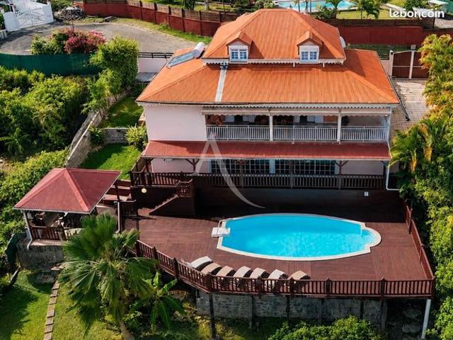 Villa 7 pièces 199 m²