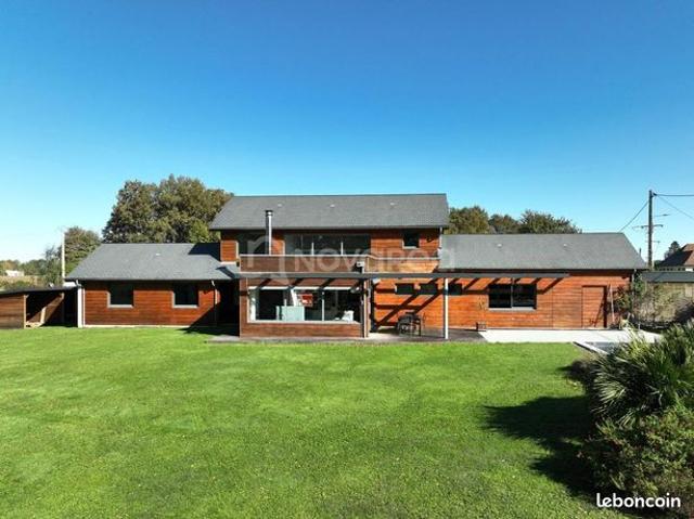 Villa 6 pièces 200 m²