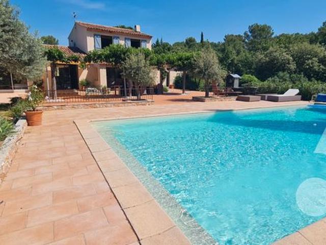 Villa 7 pièces 200 m²
