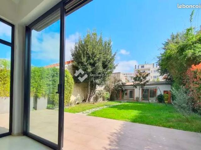 Villa 7 pièces 200 m²