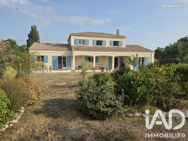 Villa 7 pièces 200 m²