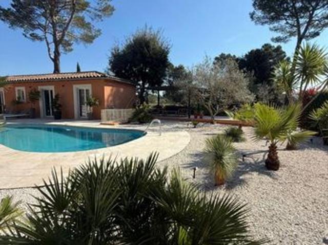 Villa 7 pièces 200 m²