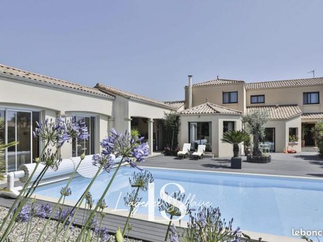 Villa 7 pièces 202 m²