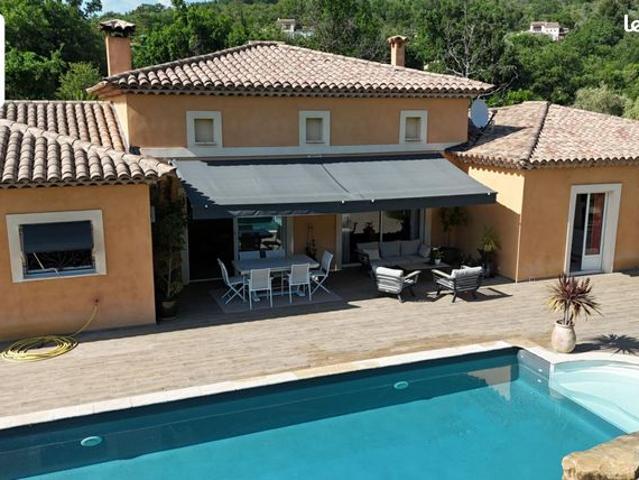 Villa 7 pièces 203 m²