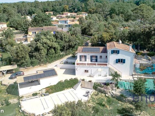 Villa 7 pièces 203 m²