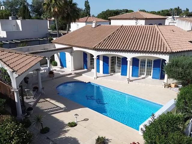 Villa 7 pièces 204 m²