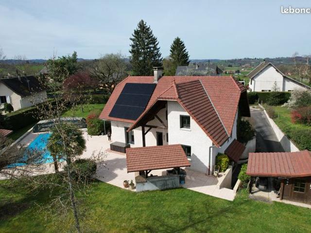 Villa 7 pièces 205 m²