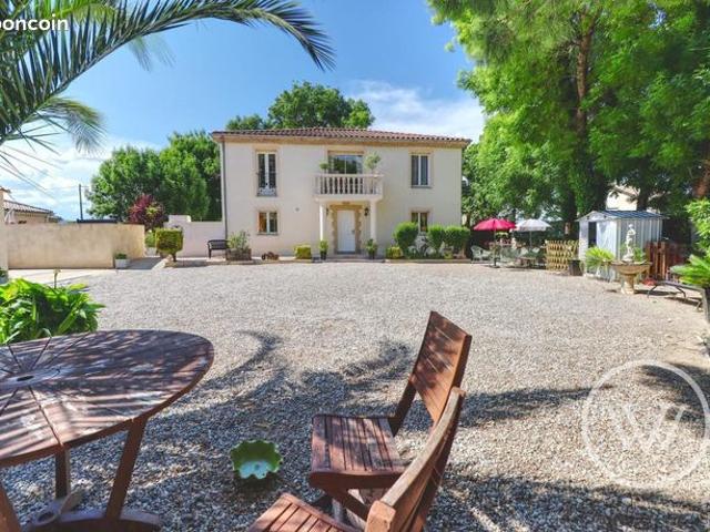 Villa 7 pièces 206 m²