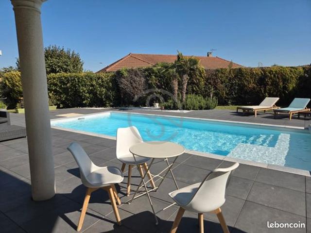 Villa 7 pièces 208 m²
