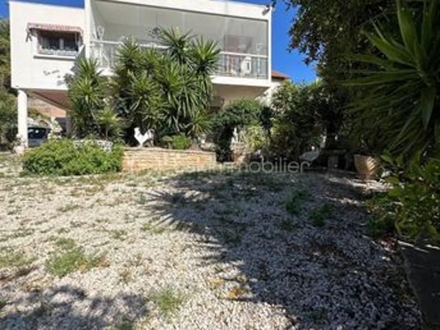 Villa 7 pièces 208 m²