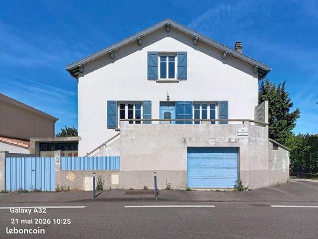 Maison 7 pièces 210 m²