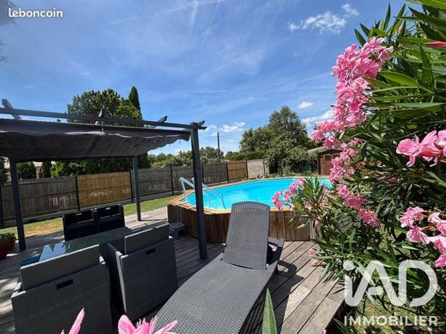 Villa 7 pièces 210 m²
