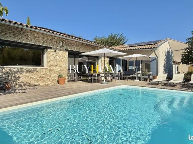 Villa 7 pièces 210 m²
