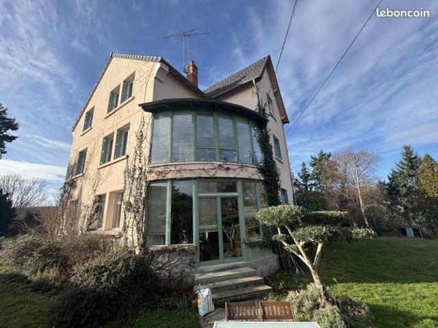 Villa 7 pièces 211 m²