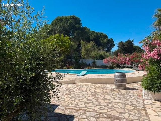 Villa 7 pièces 213 m²