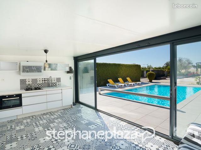 Villa 7 pièces 214 m²