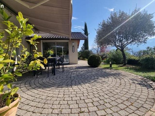 Villa 7 pièces 214 m²