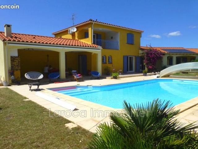 Villa 7 pièces 215 m²