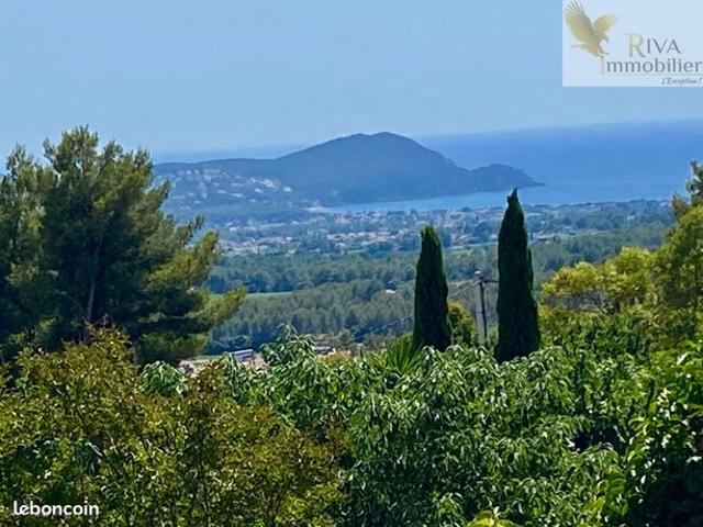 Villa 7 pièces 216 m²