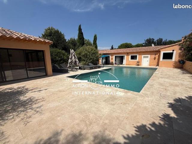 Villa 7 pièces 217 m²