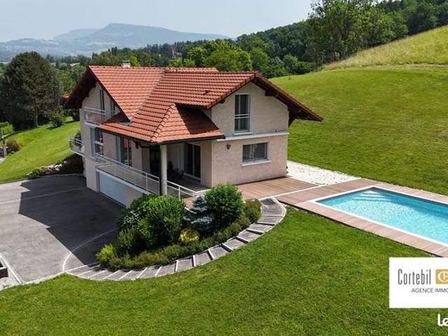 Villa 7 pièces 217 m²