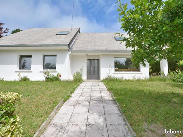 Villa 7 pièces 218 m²