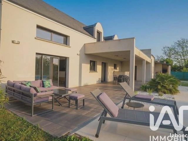 Villa 7 pièces 218 m²