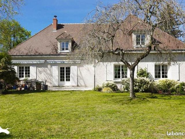 Villa 7 pièces 220 m²