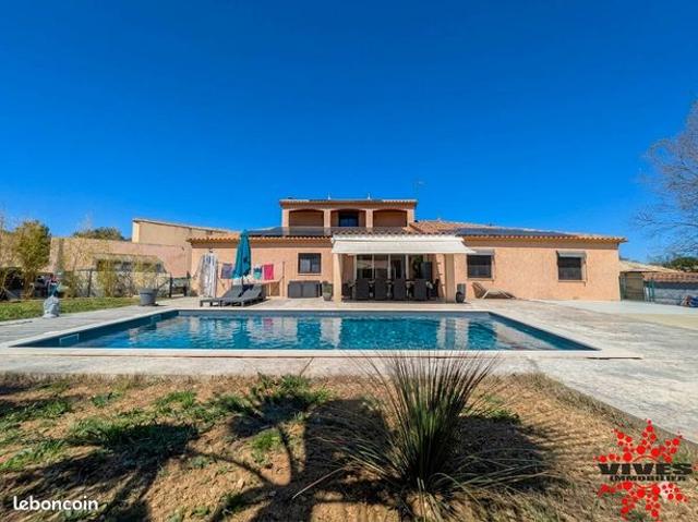 Villa 7 pièces 220 m²