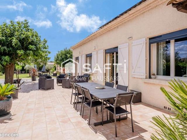 Villa 7 pièces 220 m²