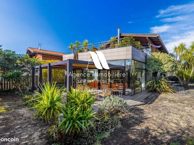 Villa 7 pièces 220 m²