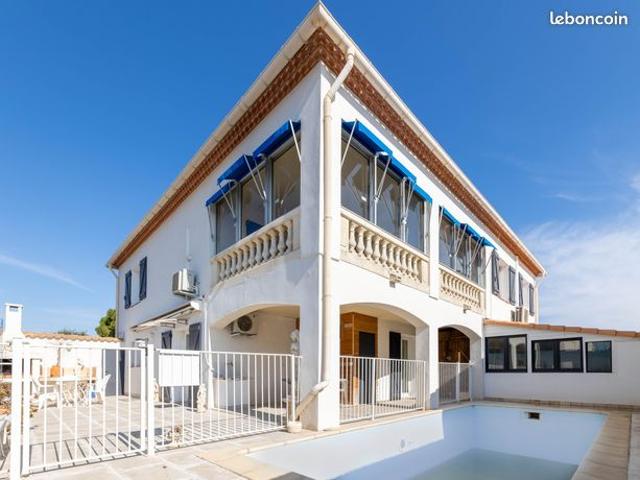 Villa 7 pièces 220 m²