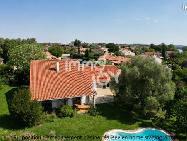 Villa 7 pièces 220 m²