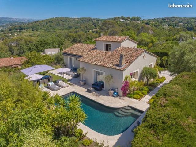 Villa 7 pièces 220 m²