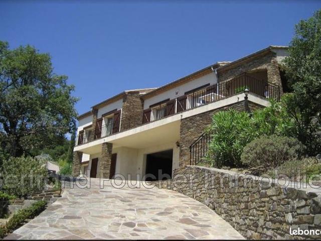 Villa 7 pièces 220 m²