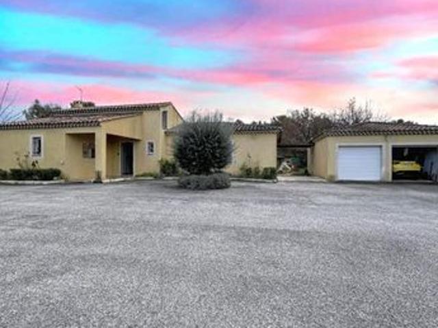 Villa 7 pièces 220 m²