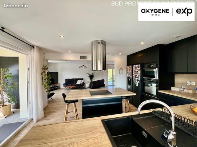 Villa 7 pièces 223 m²