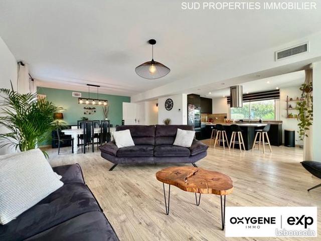 Villa 7 pièces 223 m²