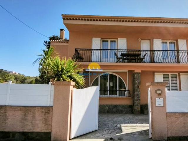 Villa 7 pièces 225 m²