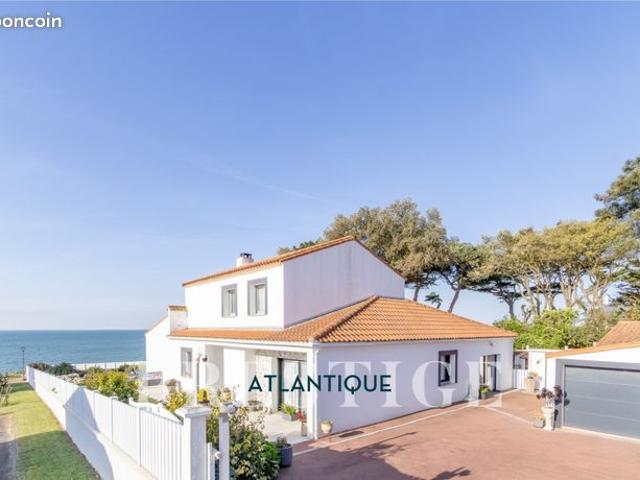 Villa 7 pièces 225 m²