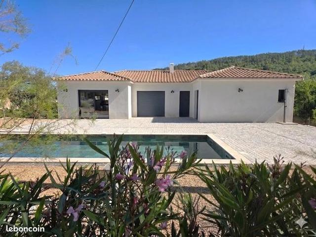 Villa 7 pièces 226 m²