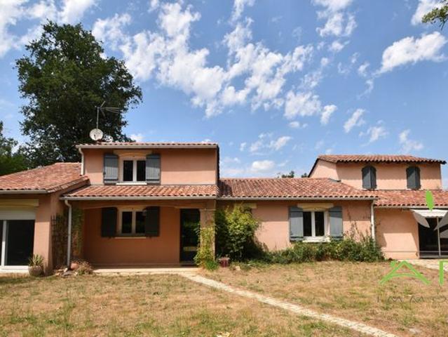 Villa 7 pièces 227 m²