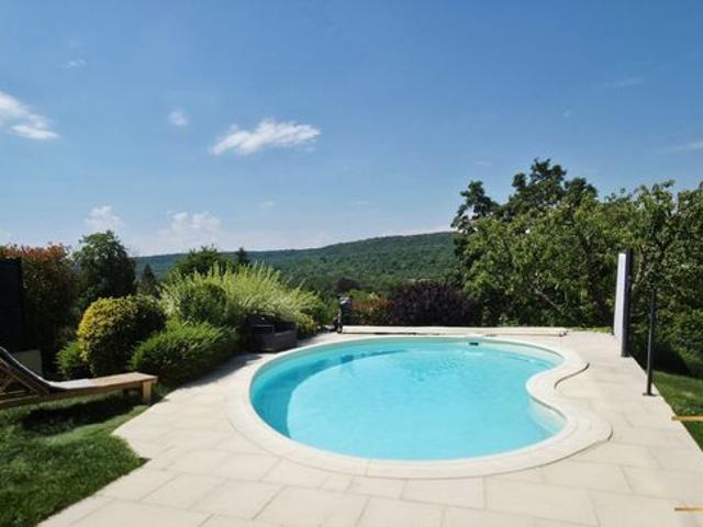 Villa 7 pièces 229 m²