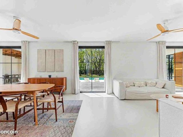Villa 7 pièces 229 m²