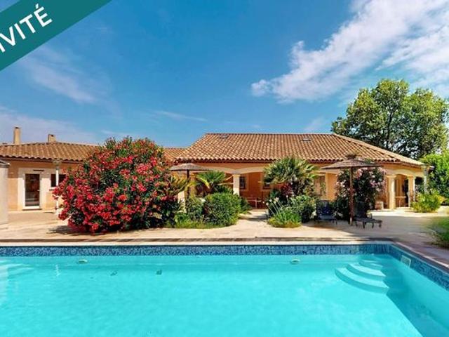 Villa 7 pièces 230 m²