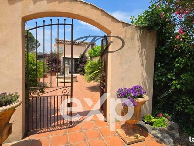 Villa 7 pièces 230 m²