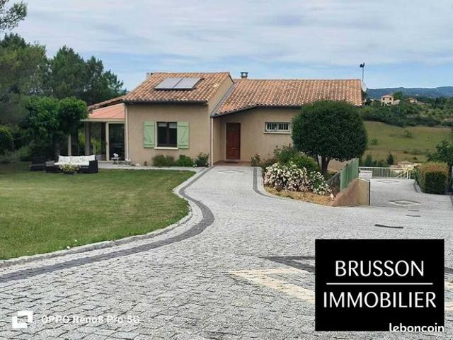 Villa 7 pièces 233 m²