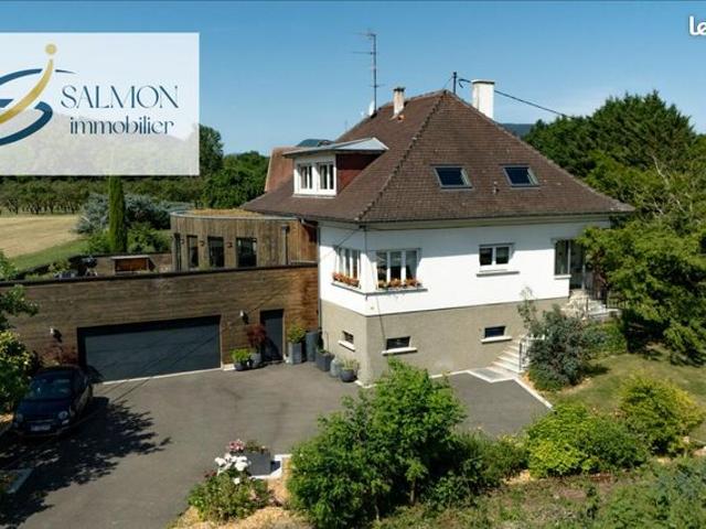 Villa 7 pièces 235 m²