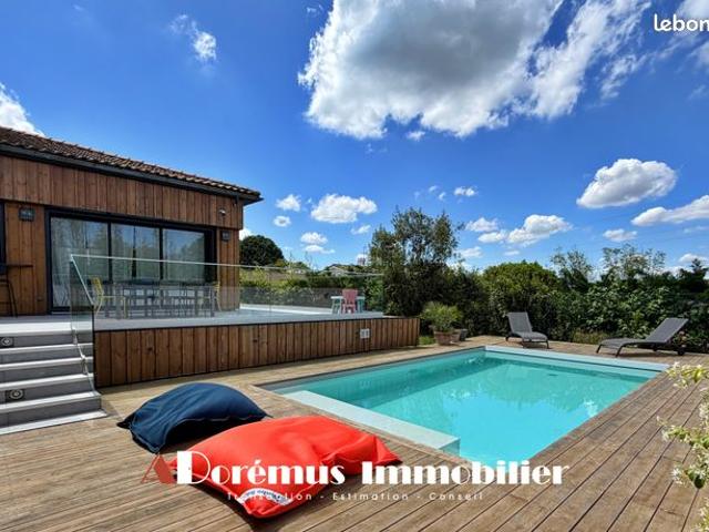 Villa 7 pièces 236 m²