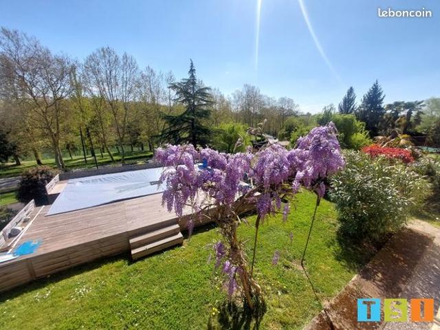 Villa 7 pièces 240 m²